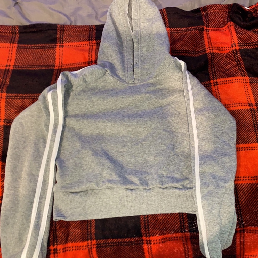 Cropped hoodie